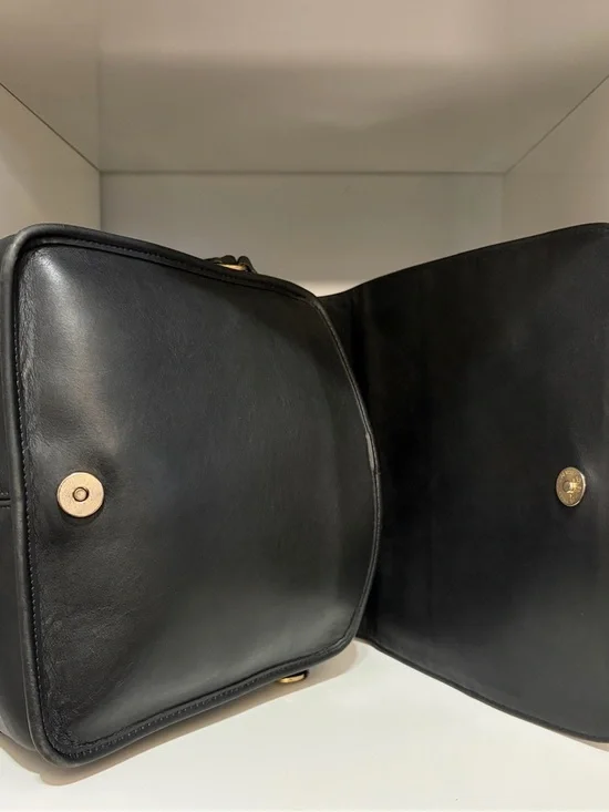 Rare Vintage Coach Tribeca Flap Bag (#9092) Black Leather & Magnetic Closure - Picture 7 of 12